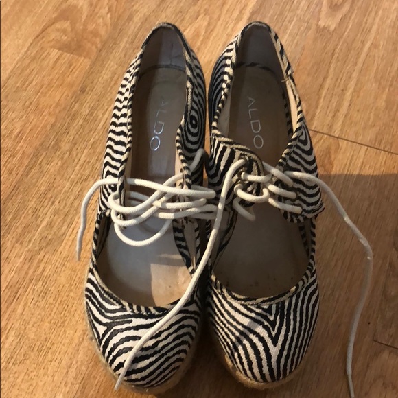 Aldo Miggins Wedge Platform Elevator Heels Zebra - Picture 2 of 7